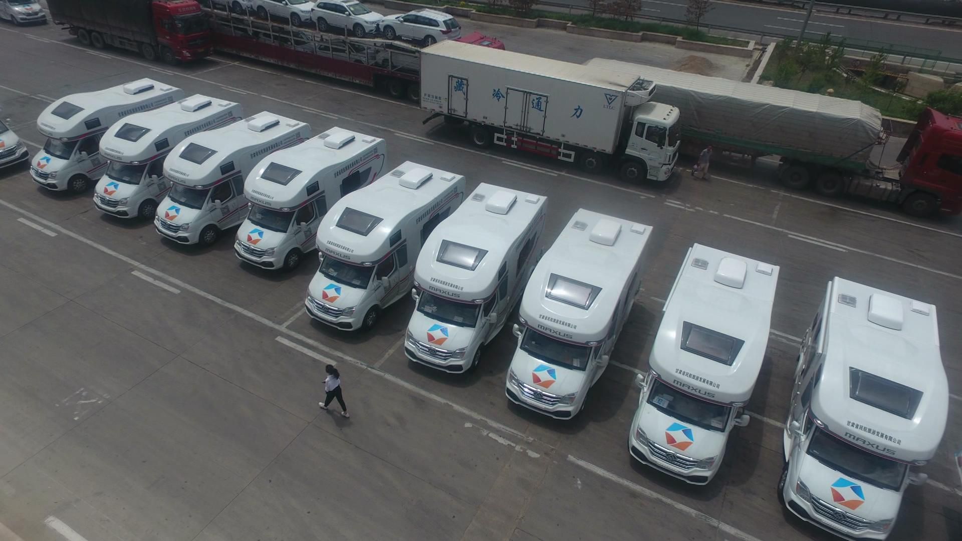 甘肃省民航机场集团首批40辆房车助力甘肃旅游战略_20180519010043